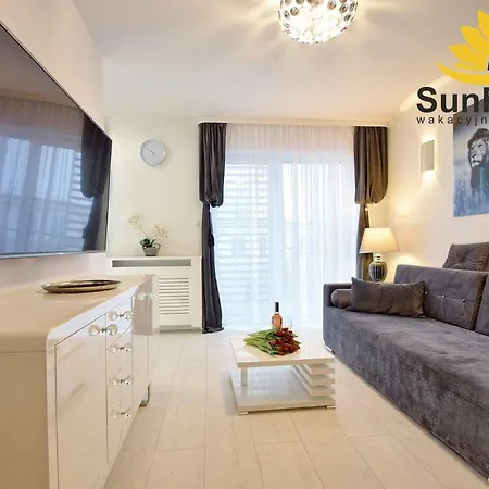 Appartement Sunflowers Apartament Leo Grey W Kolobrzegu