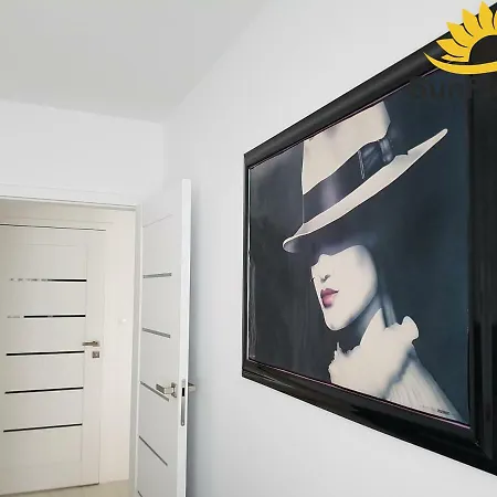 Appartement Sunflowers Apartament Leo Grey W Kolobrzegu
